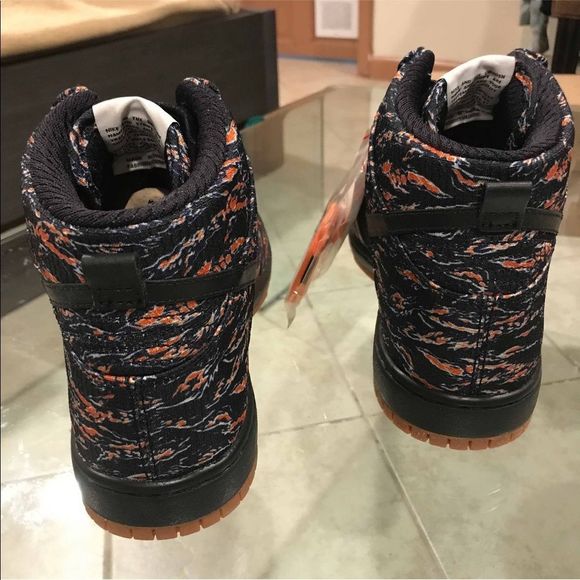 Nike Dunk High Supreme Futura - Picture 5 of 8